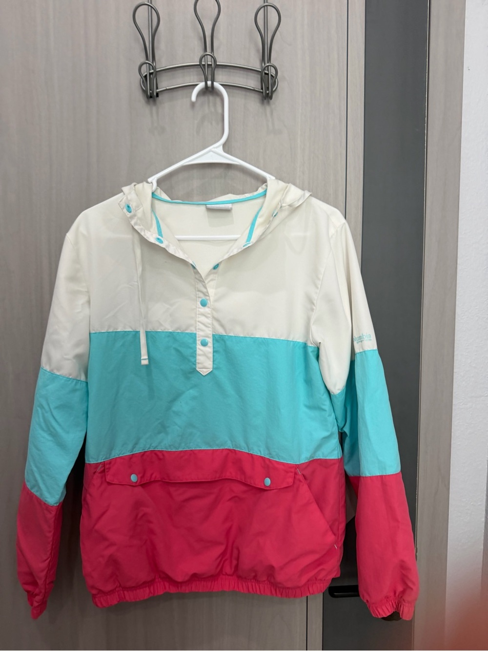 Columbia PFG Women’s Windbreaker Jacket